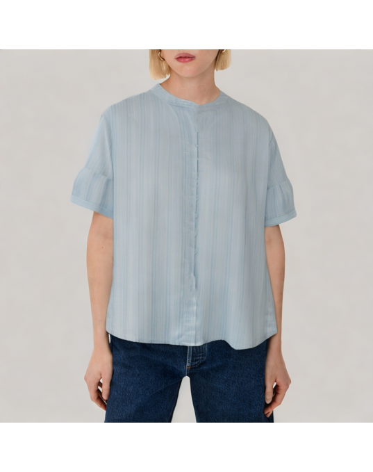 Round Neck Striped Short Sleeved Shirt
